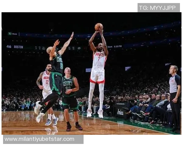 本赛季雷霆表现抢眼场均净胜154分领跑联盟掘金火箭紧随其后争夺佳绩 本赛季雷霆表现抢眼场均净胜154分领跑联盟掘金火箭紧随其后争夺佳绩