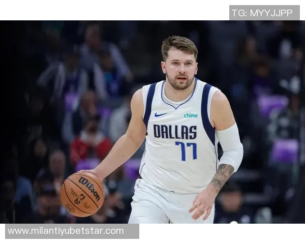 艾顿分享东契奇圣诞礼物喜悦瞬间感谢圣诞老人带来的惊喜