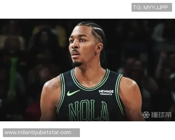 墨菲半场表现抢眼6投4中砍下13分4篮板三分球完美3中3助球队领先