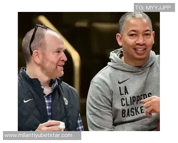 快船薪资专家分析桑德斯转正与保罗裁掉对球队薪资影响