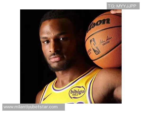 詹姆斯谈布朗尼独立生活亲子交流减少感慨万千